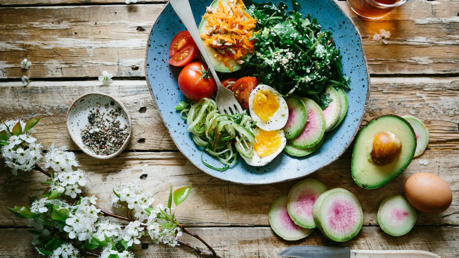 Healthy bowl with grains, vegetables and seeds